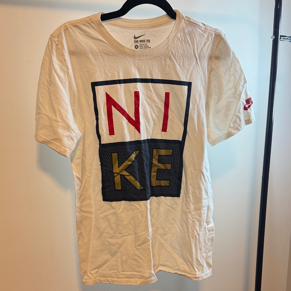 Nike Men's White Tee with Red and Black Graphic